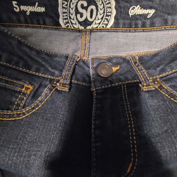 SO Skinny Jeans - Picture 3 of 3